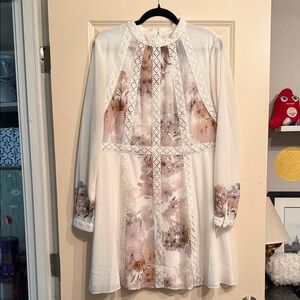 Ted Baker - White Floral Lace-Trim Long Sleeve mini Dress